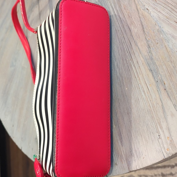 Rare Kate Spade New York EXTRA SPICY MILLIE CROSSBODY like new - Picture 7 of 10